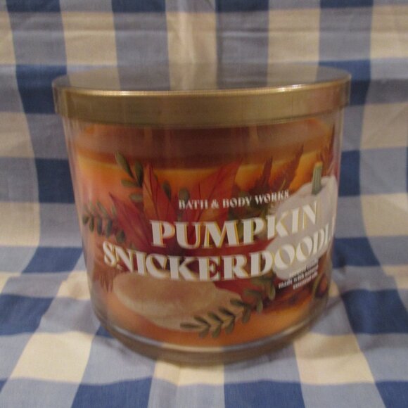 Bath & Body Works 3 Wick Candle Pumpkin Snickerdoodle NEW - Picture 1 of 1